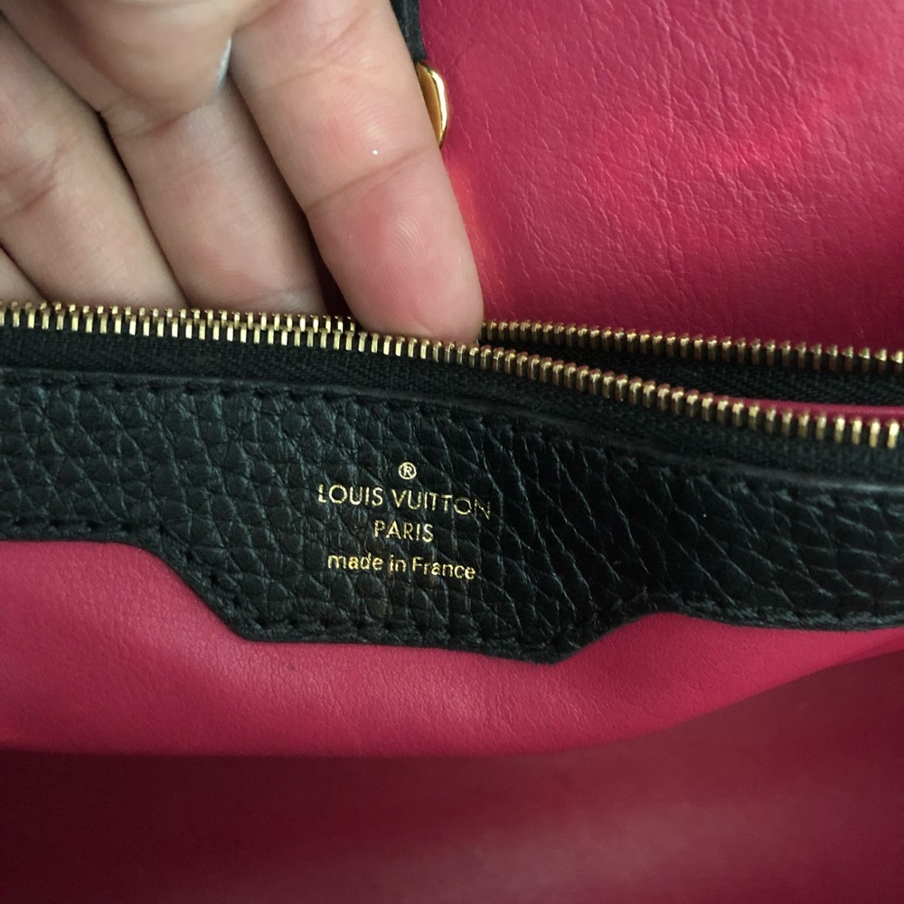 Authentic Louis Vuitton Capucines MM Black - Picture 3 of 8